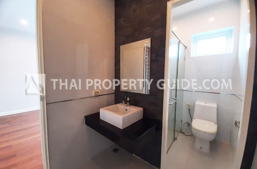 House with Shared Pool in Sukhumvit 